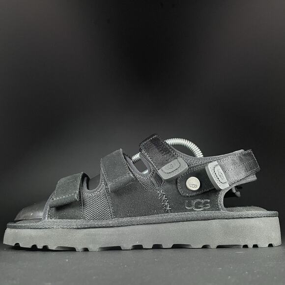 UGG Goldencoast Multistrap Men’s Size 9 Black Suede Casual Slip On Sandals NEW - Picture 1 of 8